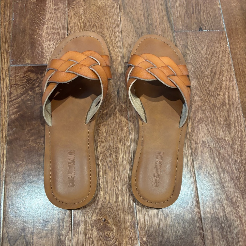 Women's Tan Slide Sandals
